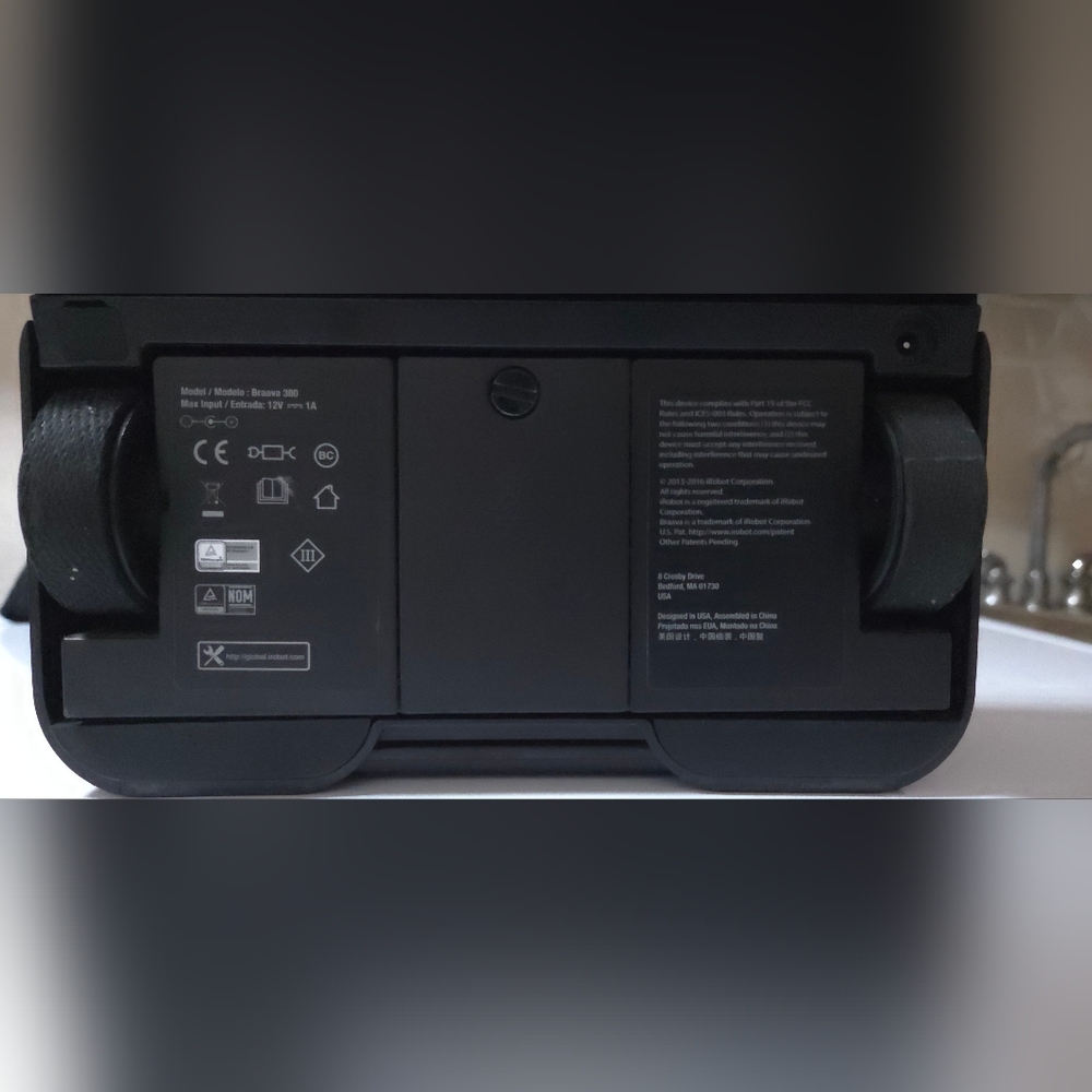 iRobot Braava Jet 380t Mopping Robot | Great Condition | Turbo Charge Cradle - Picture 6 of 15